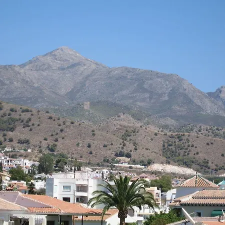 Maria De Waard Villa