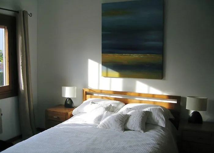 Maria De Waard Villa